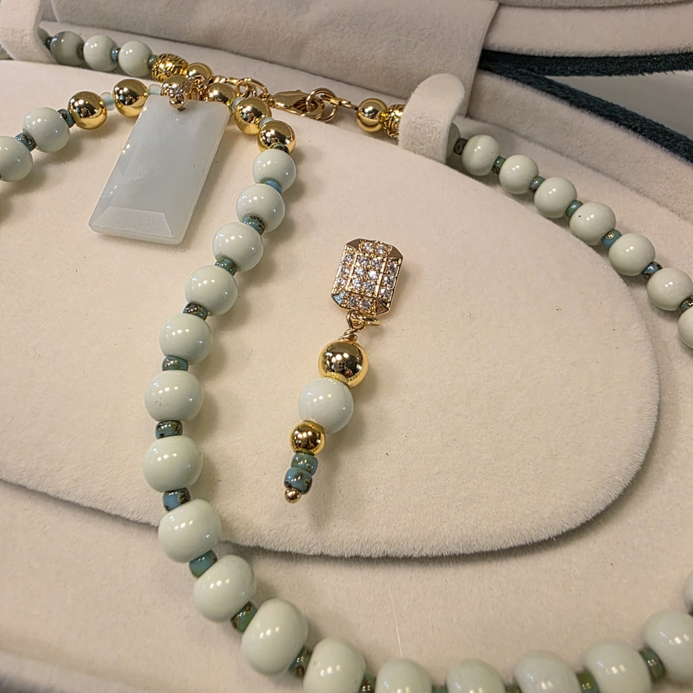 SALE!! Soft Mint Green and Gold Necklace & Earring Set - Picture 6 of 6
